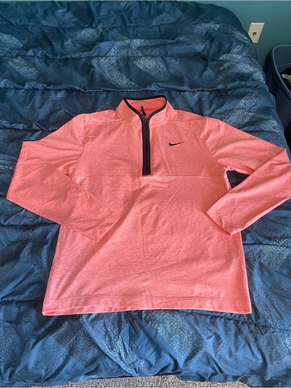 Nike Women's Coral Dri-Fit Quarter-Zip Pullover Sweater Size M